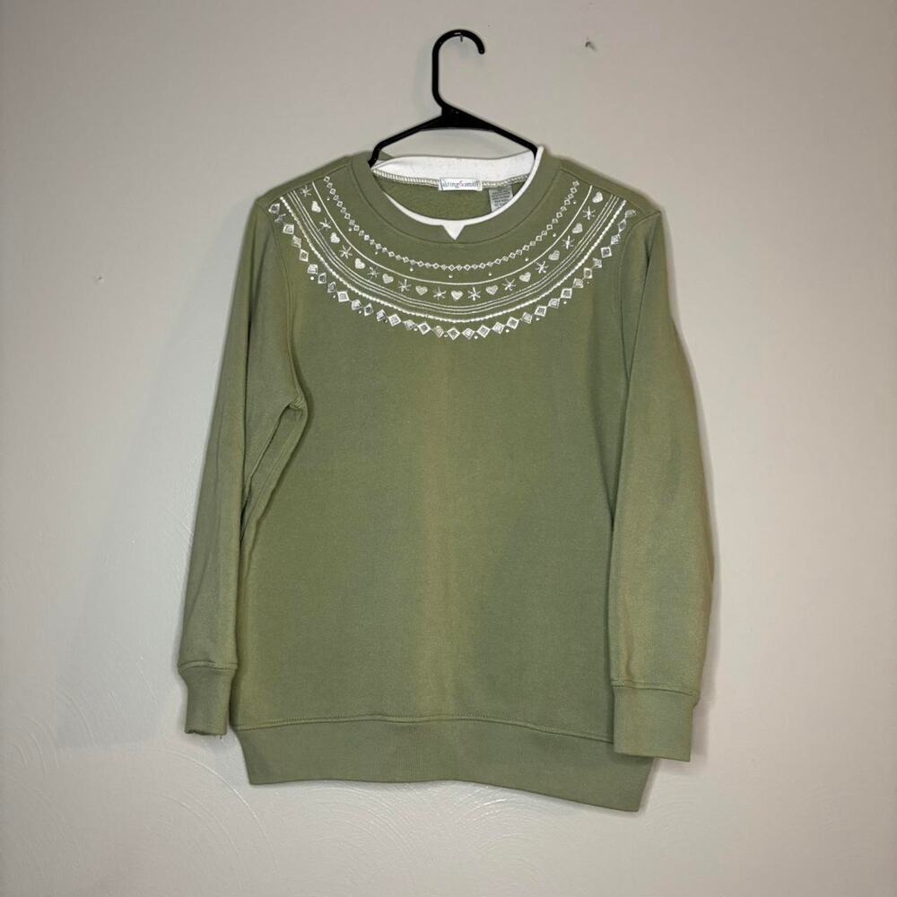 Green crewneck sweater embroidery | Grandma Sweater| Vintage